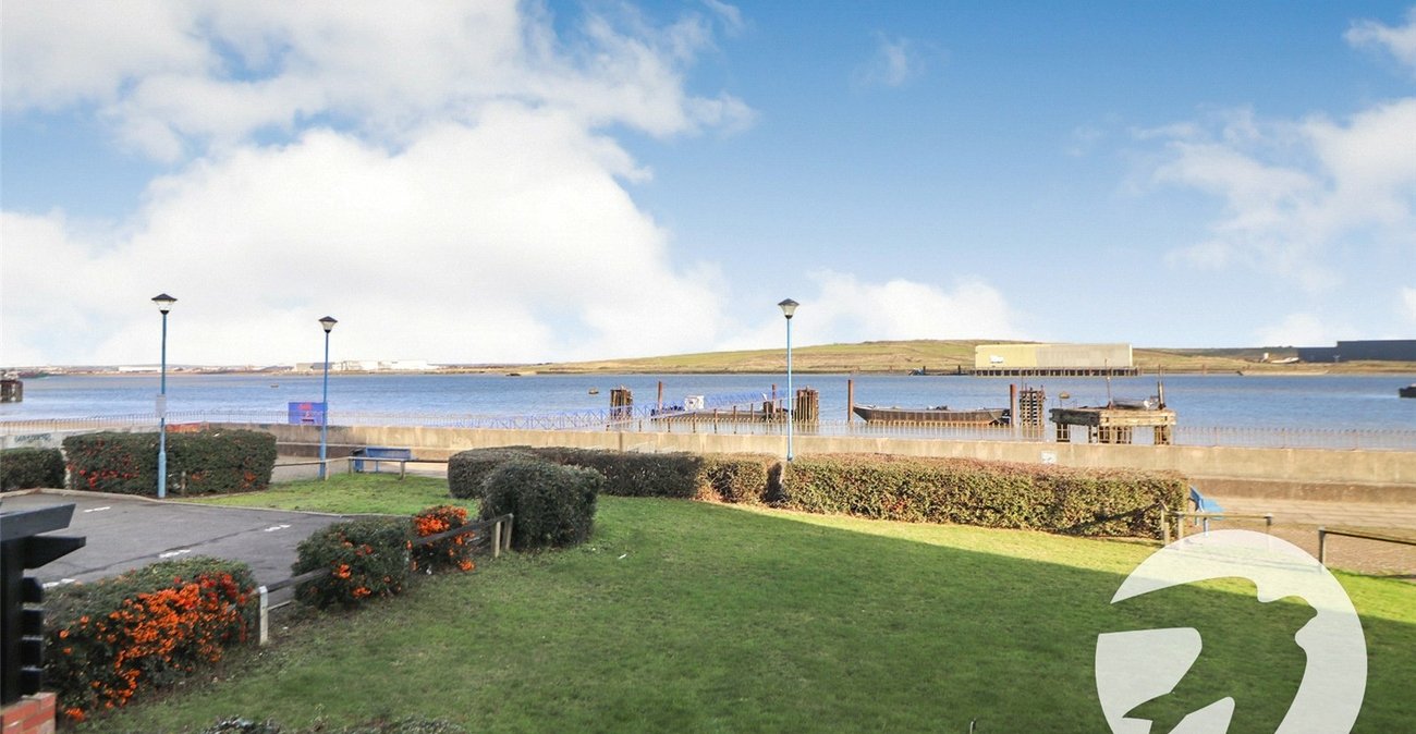 2 bedroom property for sale in Erith | Robinson Jackson