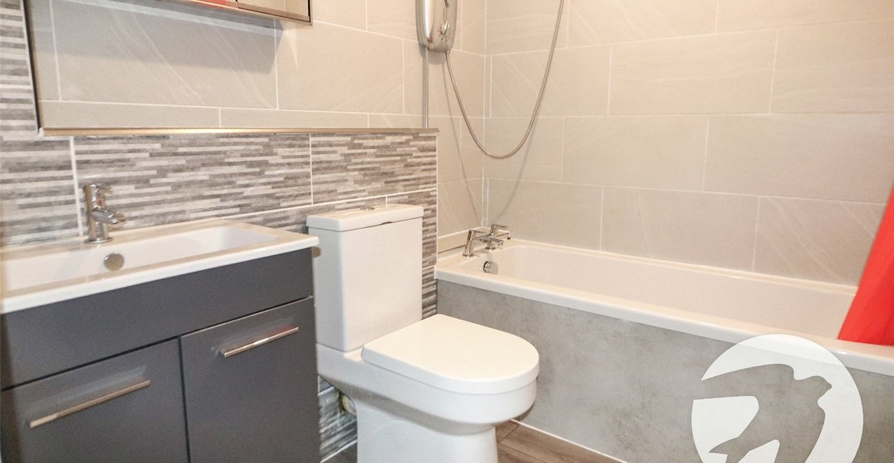 2 bedroom property for sale in Erith | Robinson Jackson