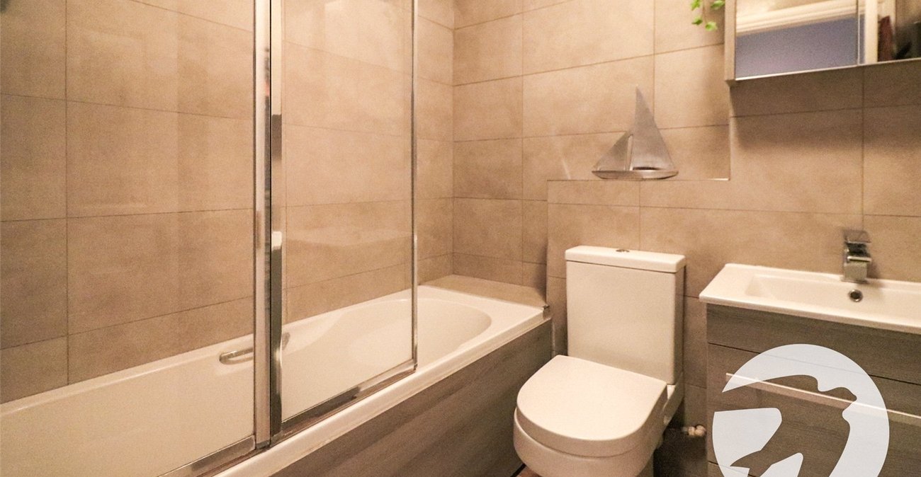 1 bedroom property for sale in Erith | Robinson Jackson