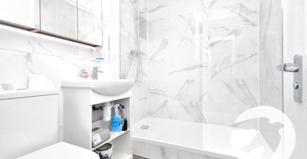 2 bedroom property for sale in Erith | Robinson Jackson