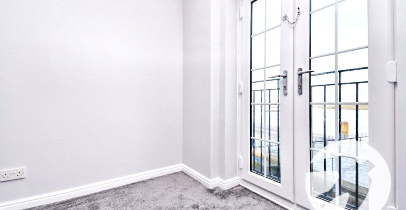 2 bedroom property for sale in Erith | Robinson Jackson