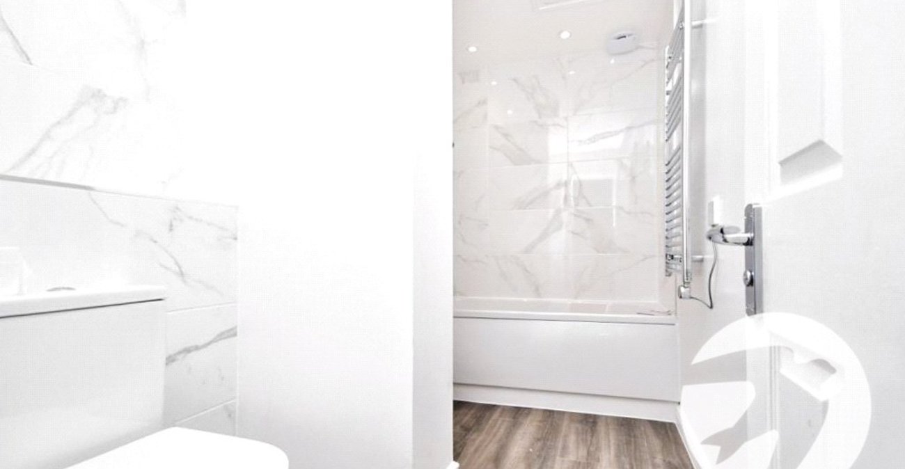 2 bedroom property for sale in Erith | Robinson Jackson