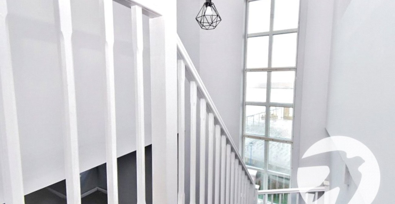 2 bedroom property for sale in Erith | Robinson Jackson