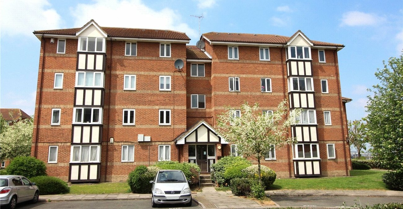 2 bedroom property for sale in Erith | Robinson Jackson