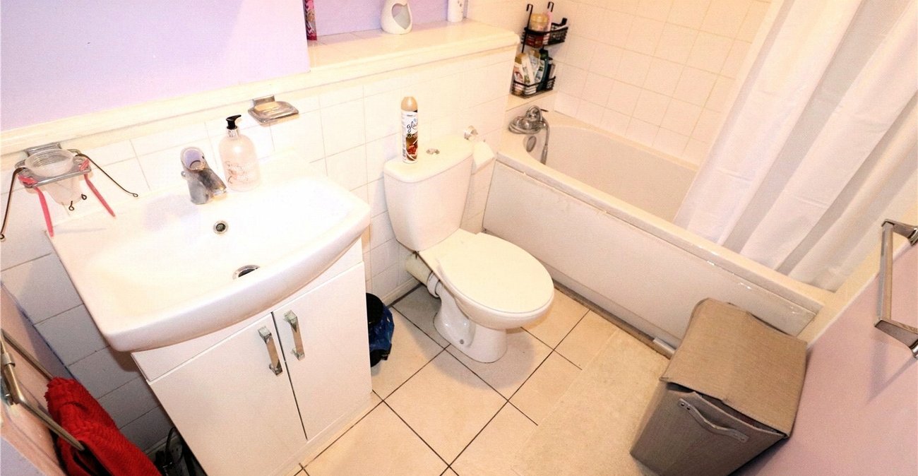 2 bedroom property for sale in Erith | Robinson Jackson