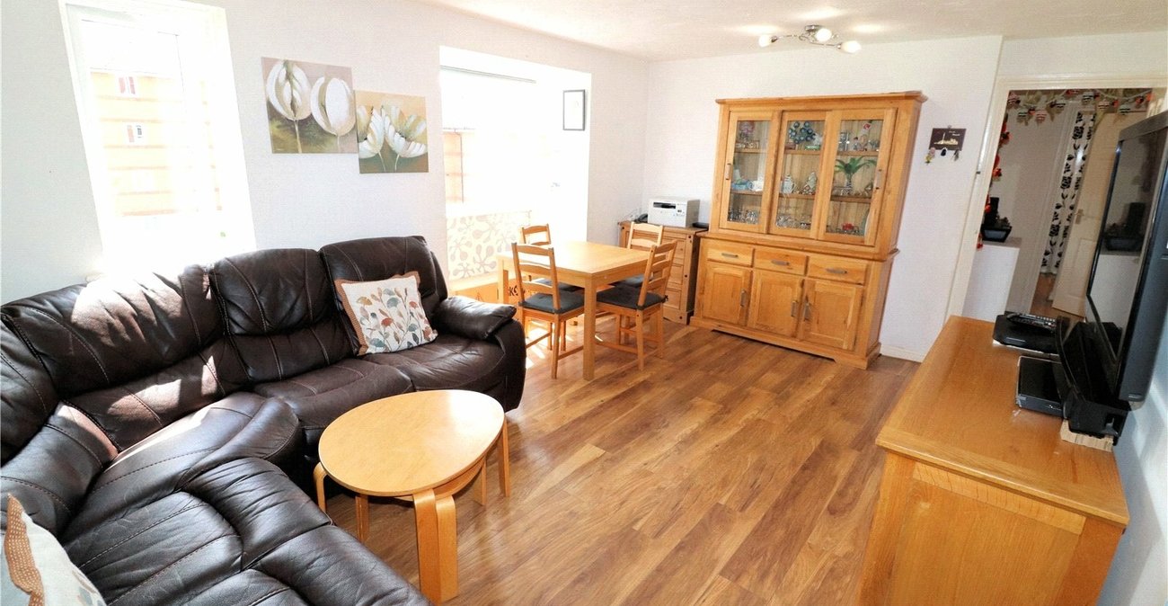 2 bedroom property for sale in Erith | Robinson Jackson