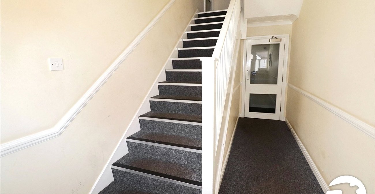 2 bedroom property for sale in Erith | Robinson Jackson