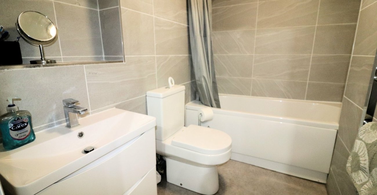 2 bedroom property for sale in Erith | Robinson Jackson