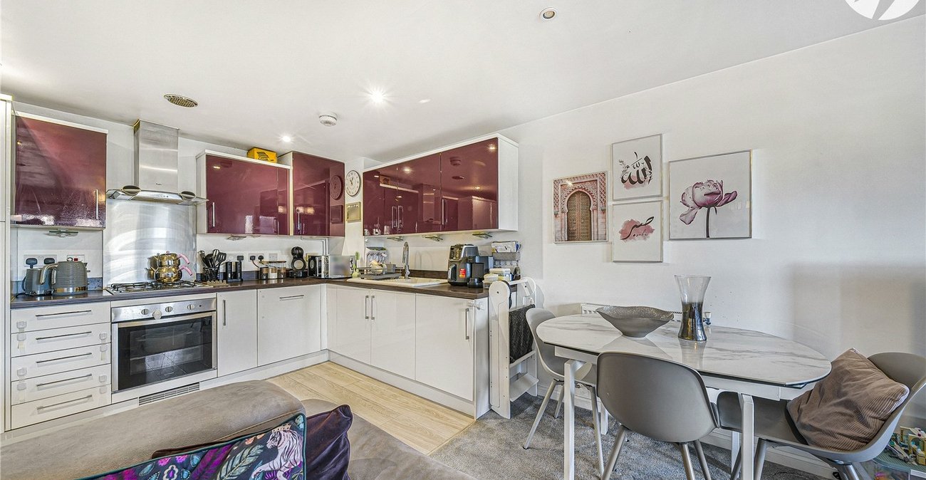 2 bedroom property to rent in Dartford | Robinson Jackson