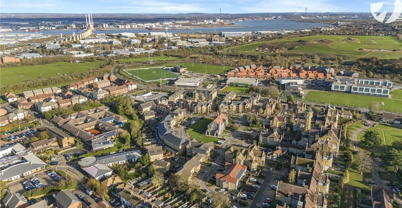 2 bedroom property to rent in Dartford | Robinson Jackson