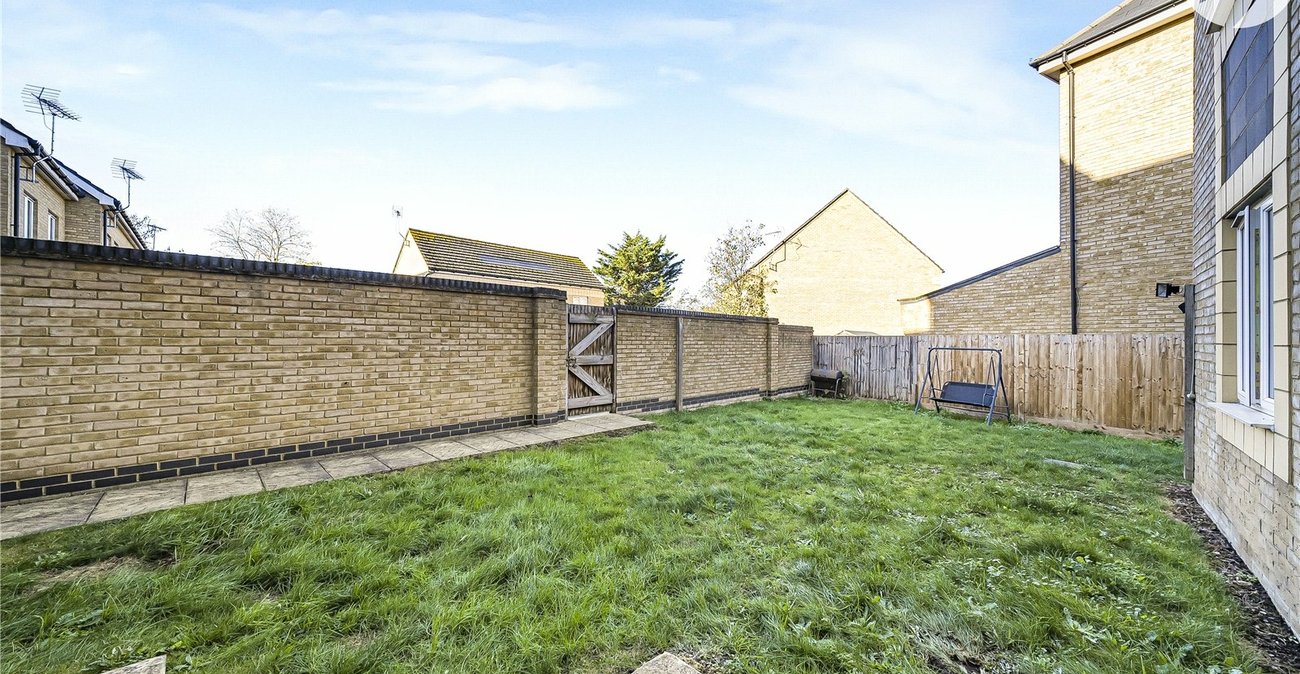 2 bedroom property to rent in Dartford | Robinson Jackson