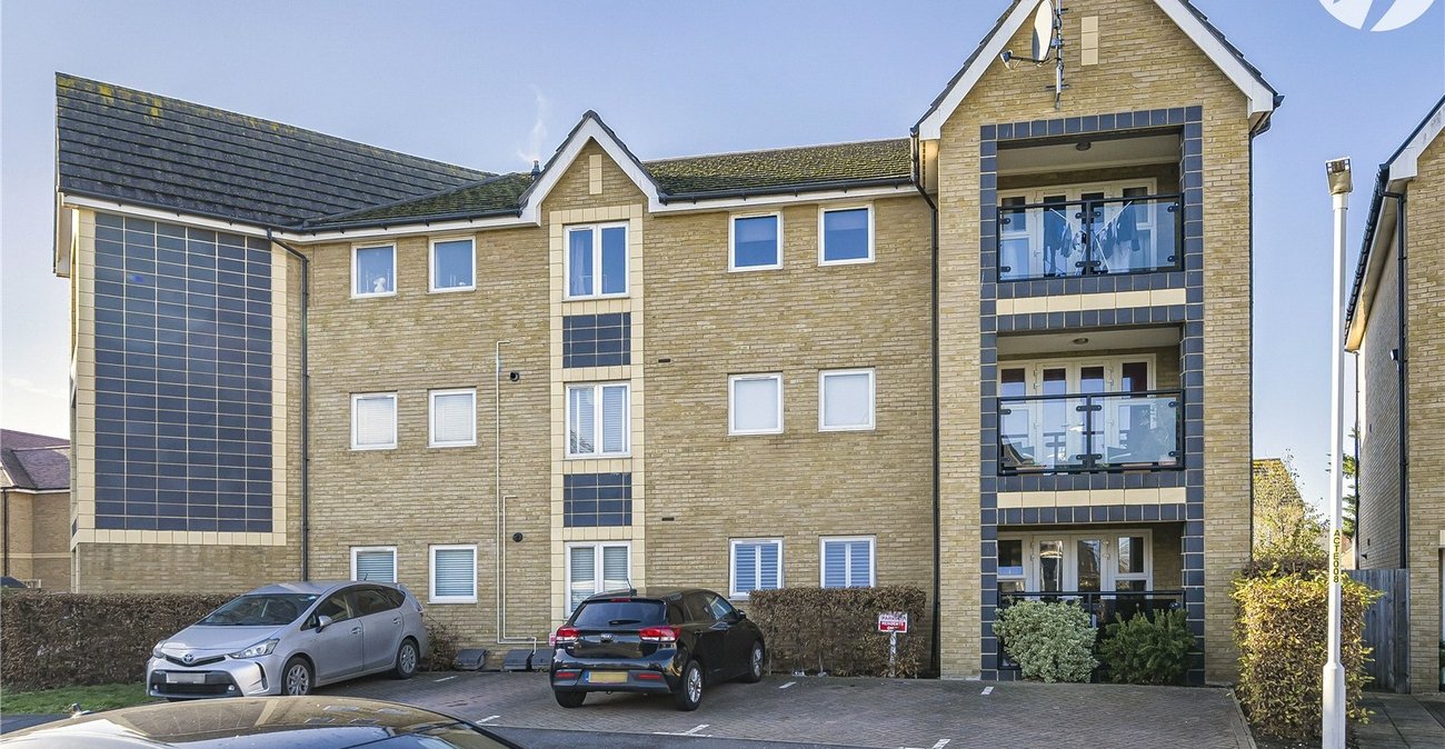 2 bedroom property to rent in Dartford | Robinson Jackson