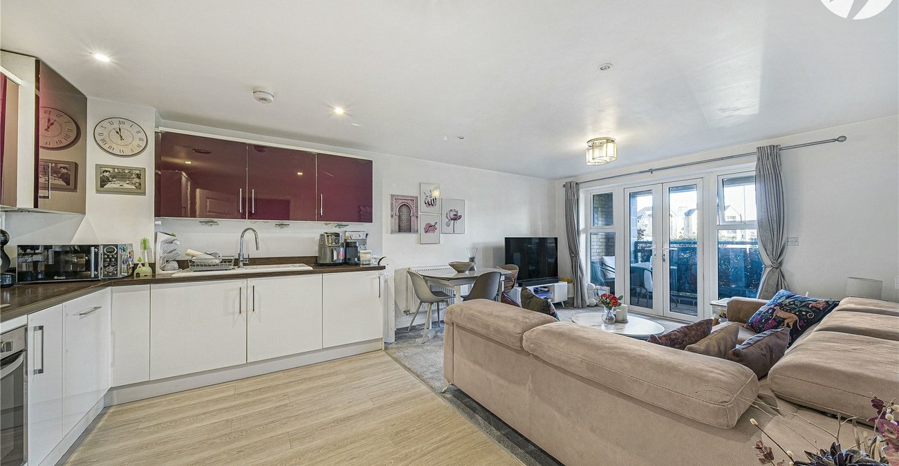 2 bedroom property to rent in Dartford | Robinson Jackson