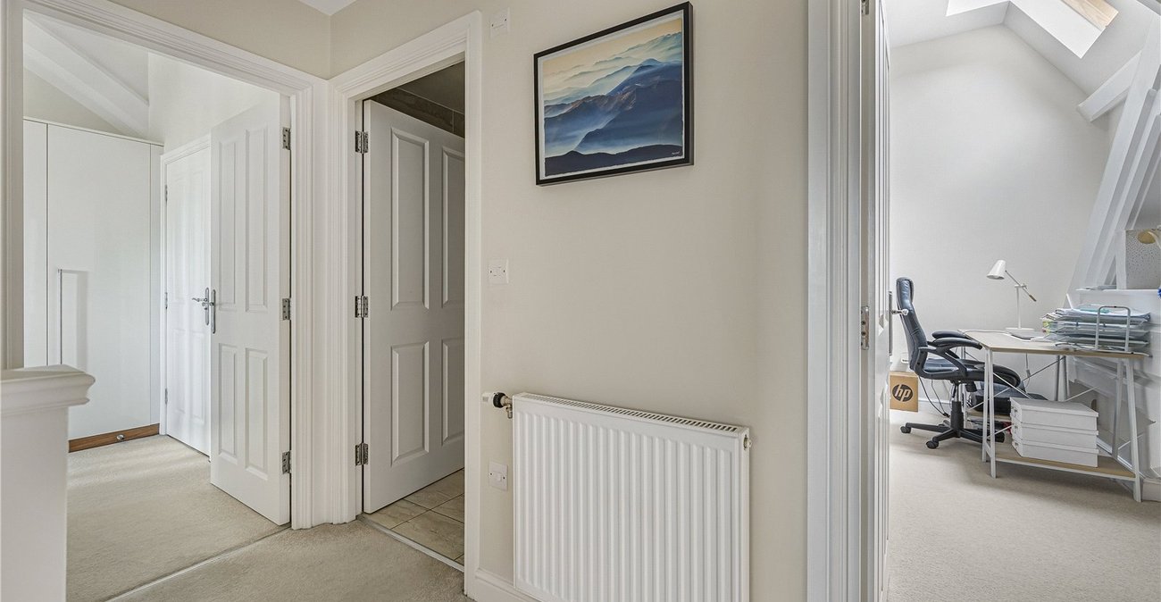 3 bedroom property for sale in Dartford | Robinson Jackson