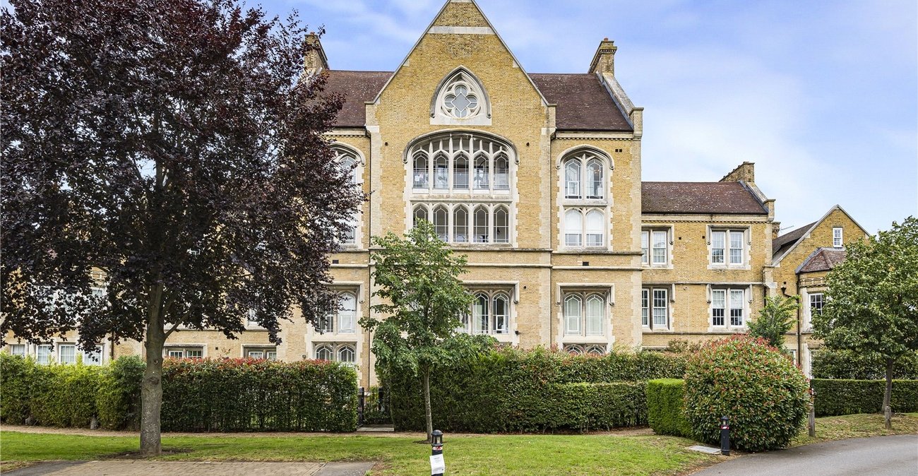 3 bedroom property for sale in Dartford | Robinson Jackson