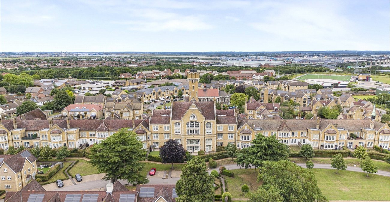 3 bedroom property for sale in Dartford | Robinson Jackson