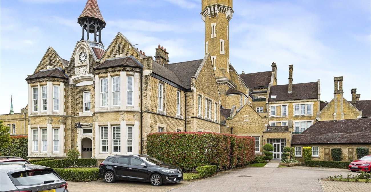 3 bedroom property for sale in Dartford | Robinson Jackson