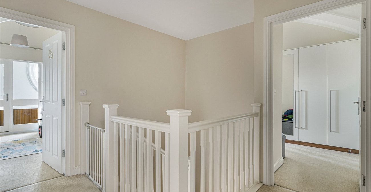 3 bedroom property for sale in Dartford | Robinson Jackson