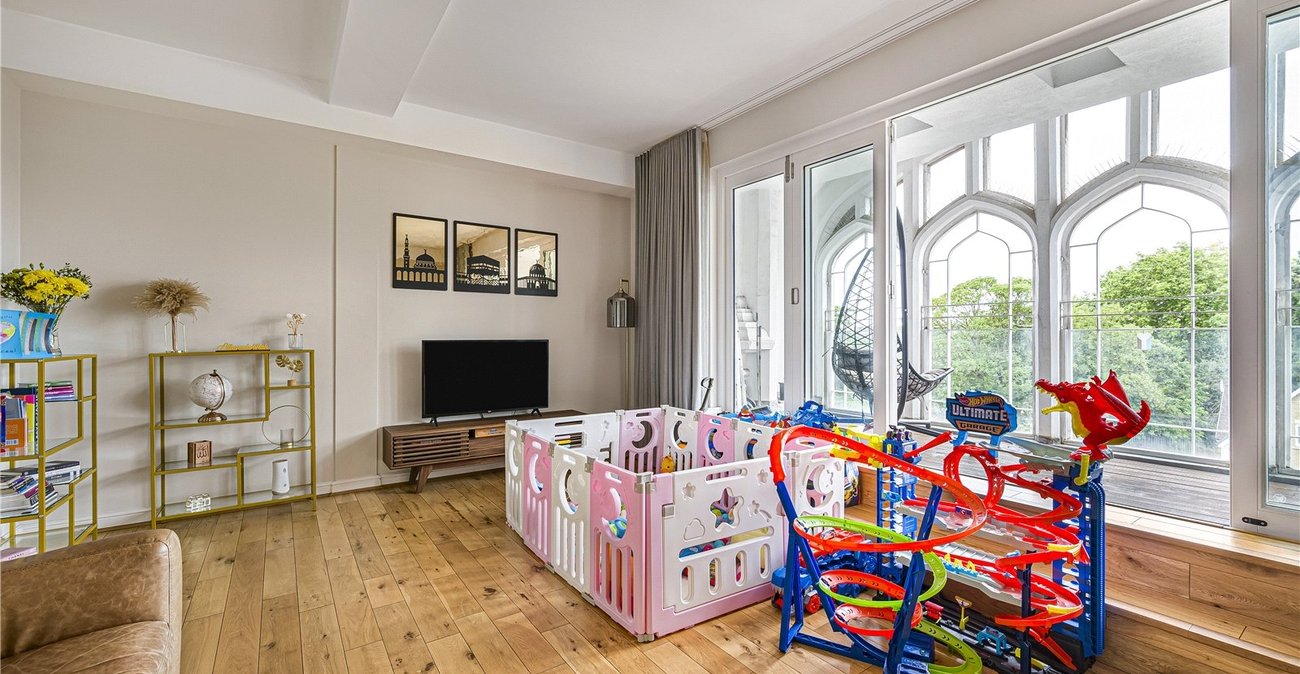 3 bedroom property for sale in Dartford | Robinson Jackson