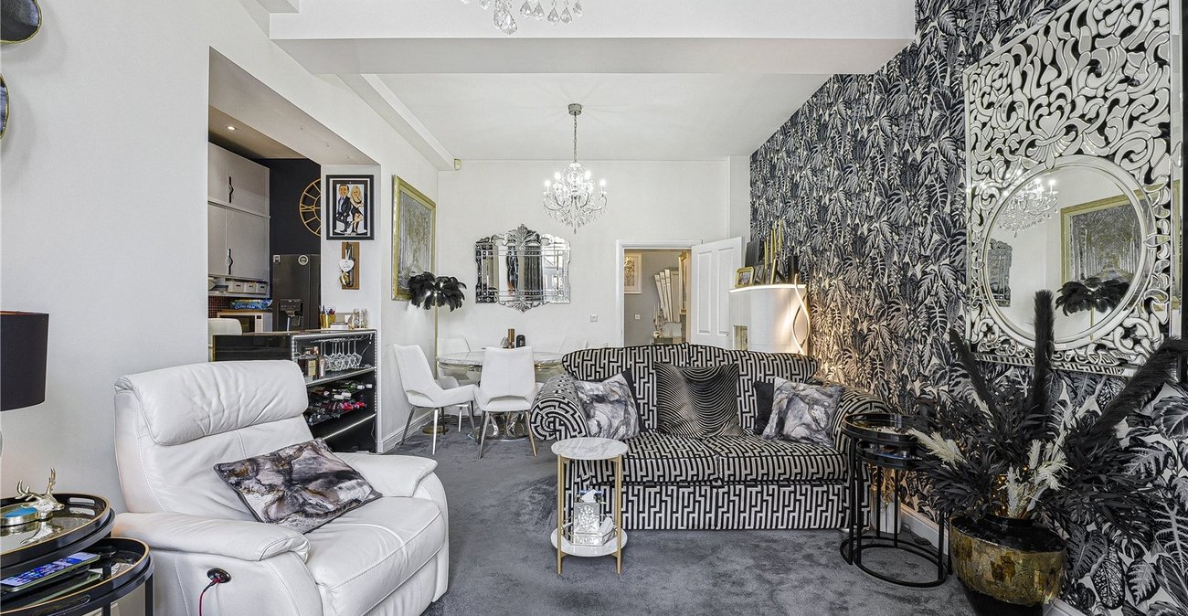 2 bedroom house for sale in Dartford | Robinson Jackson