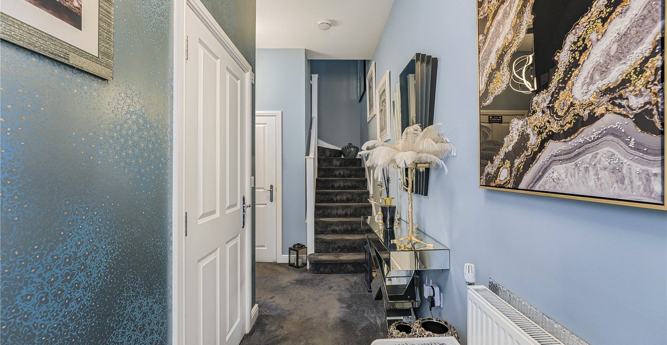 2 bedroom house for sale in Dartford | Robinson Jackson