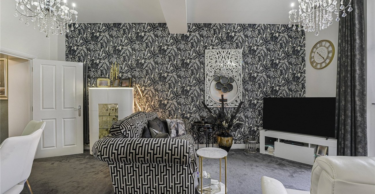 2 bedroom house for sale in Dartford | Robinson Jackson