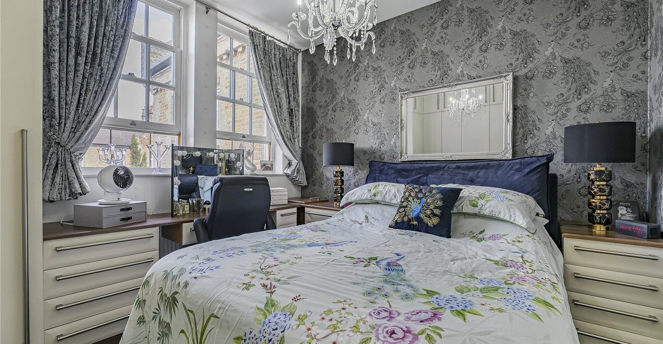 2 bedroom house for sale in Dartford | Robinson Jackson