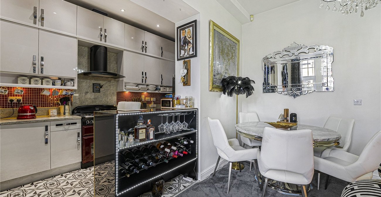 2 bedroom house for sale in Dartford | Robinson Jackson