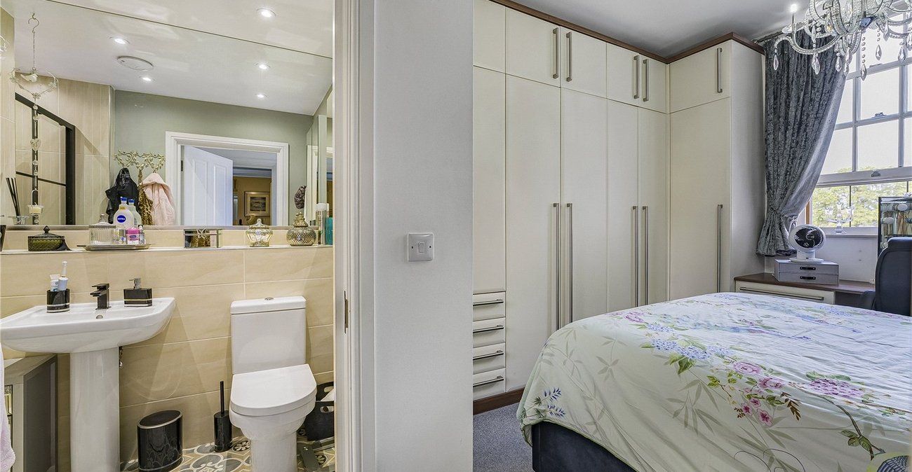 2 bedroom house for sale in Dartford | Robinson Jackson