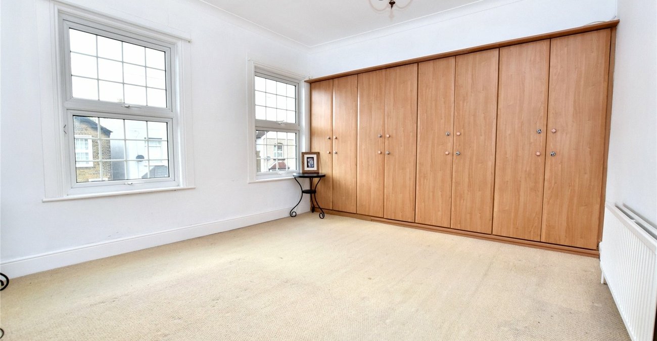 2 bedroom house for sale in Bexleyheath | Robinson Jackson