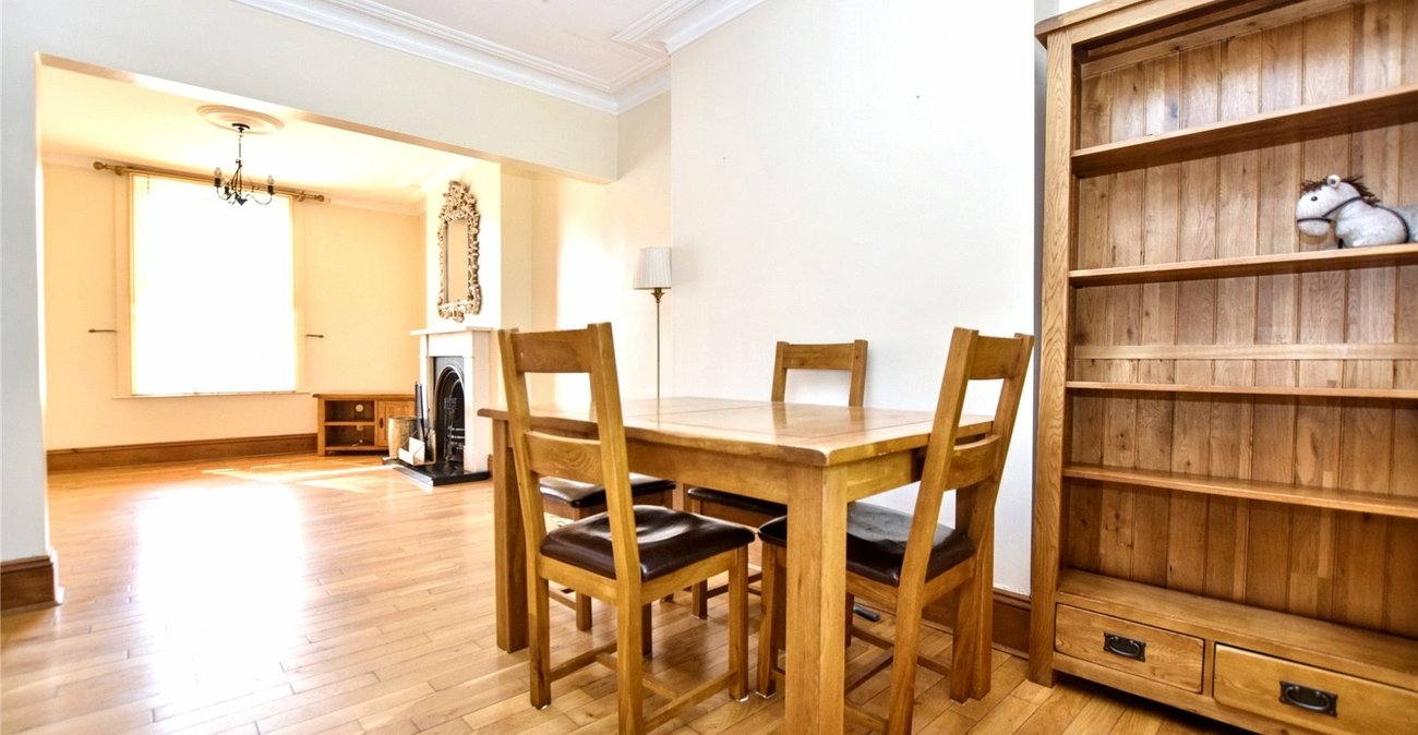 2 bedroom house for sale in Bexleyheath | Robinson Jackson