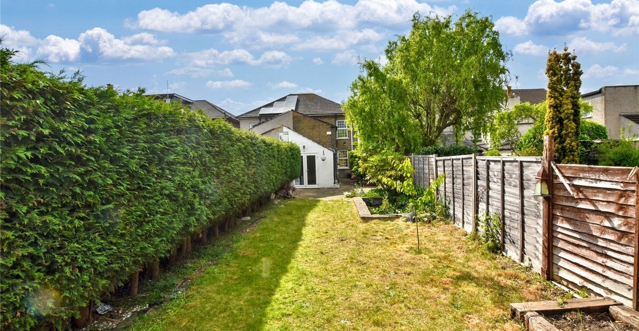 2 bedroom house for sale in Bexleyheath | Robinson Jackson