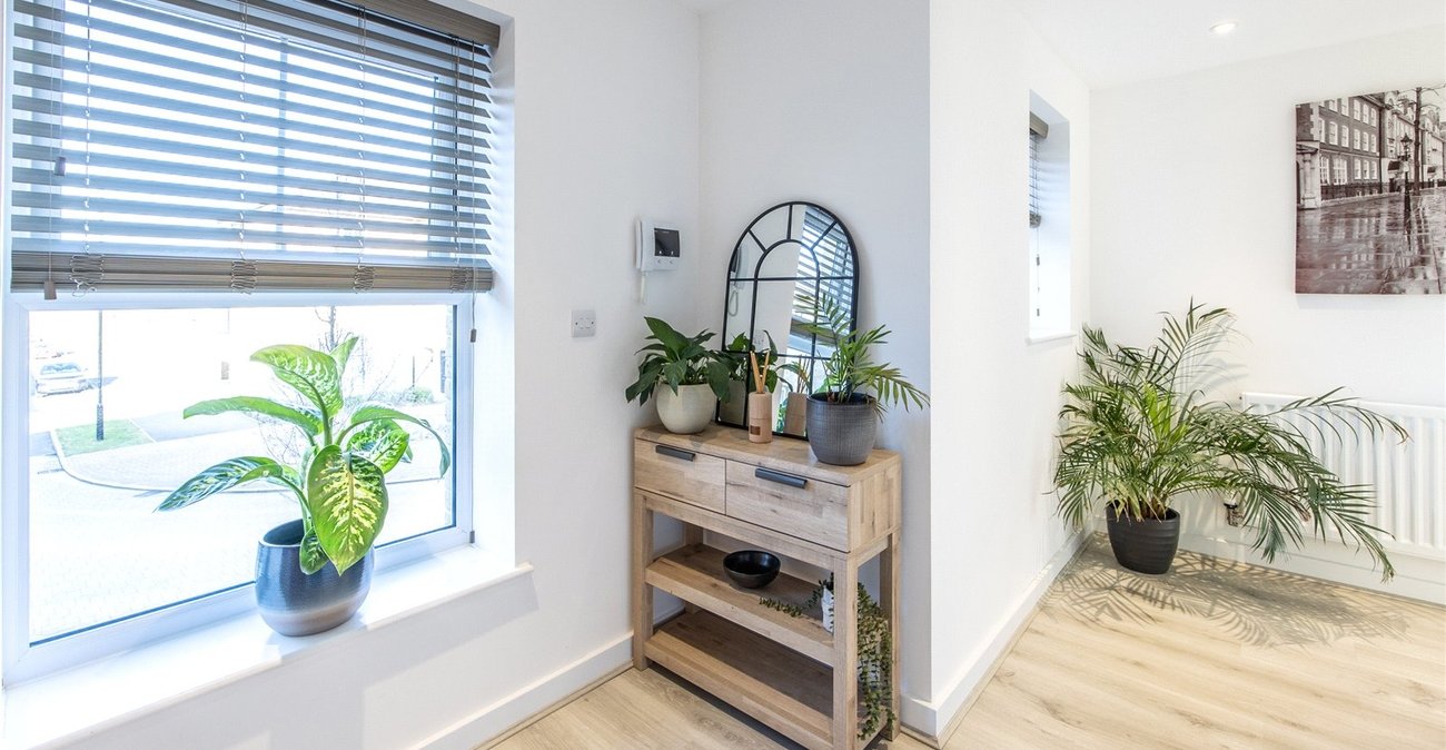 2 bedroom property for sale in Allington | Robinson Michael & Jackson