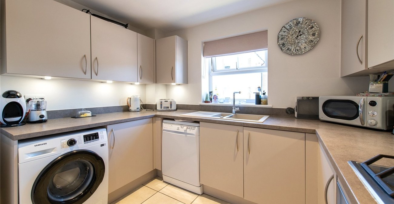 2 bedroom property for sale in Allington | Robinson Michael & Jackson