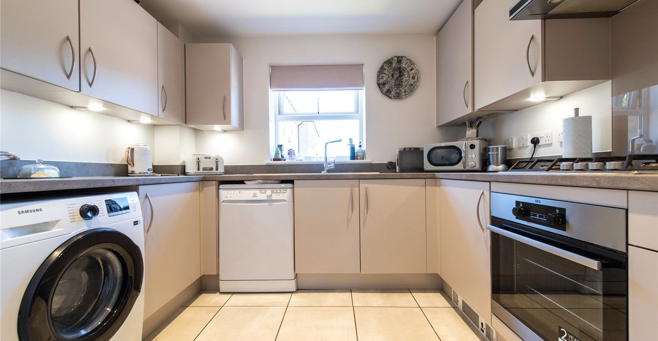 2 bedroom property for sale in Allington | Robinson Michael & Jackson