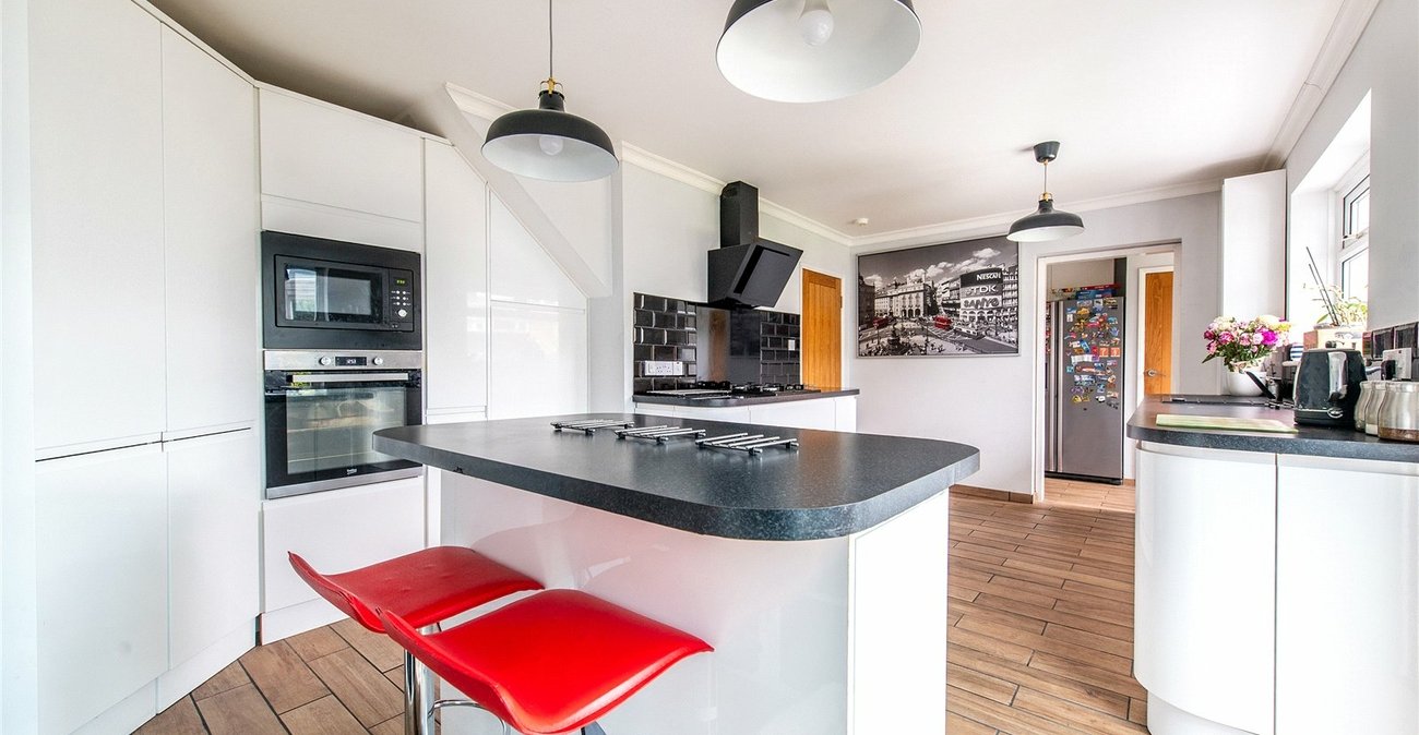 4 bedroom house for sale in Cuxton | Robinson Michael & Jackson