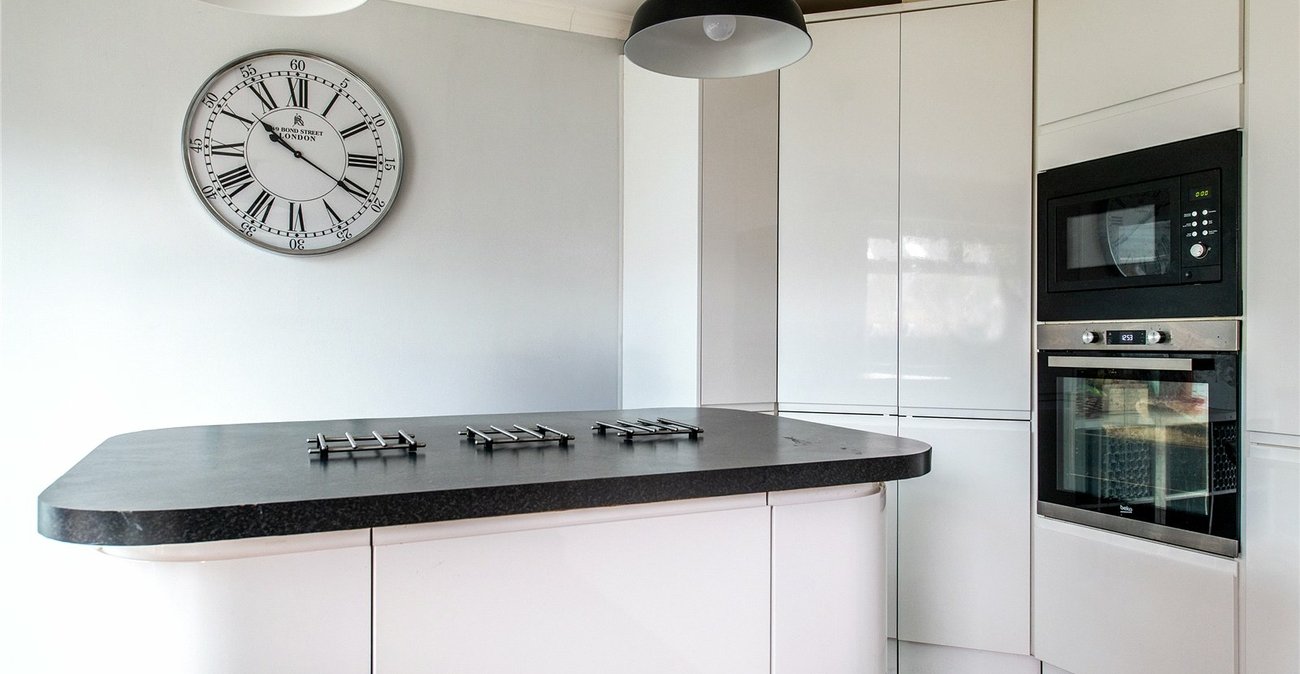 4 bedroom house for sale in Cuxton | Robinson Michael & Jackson