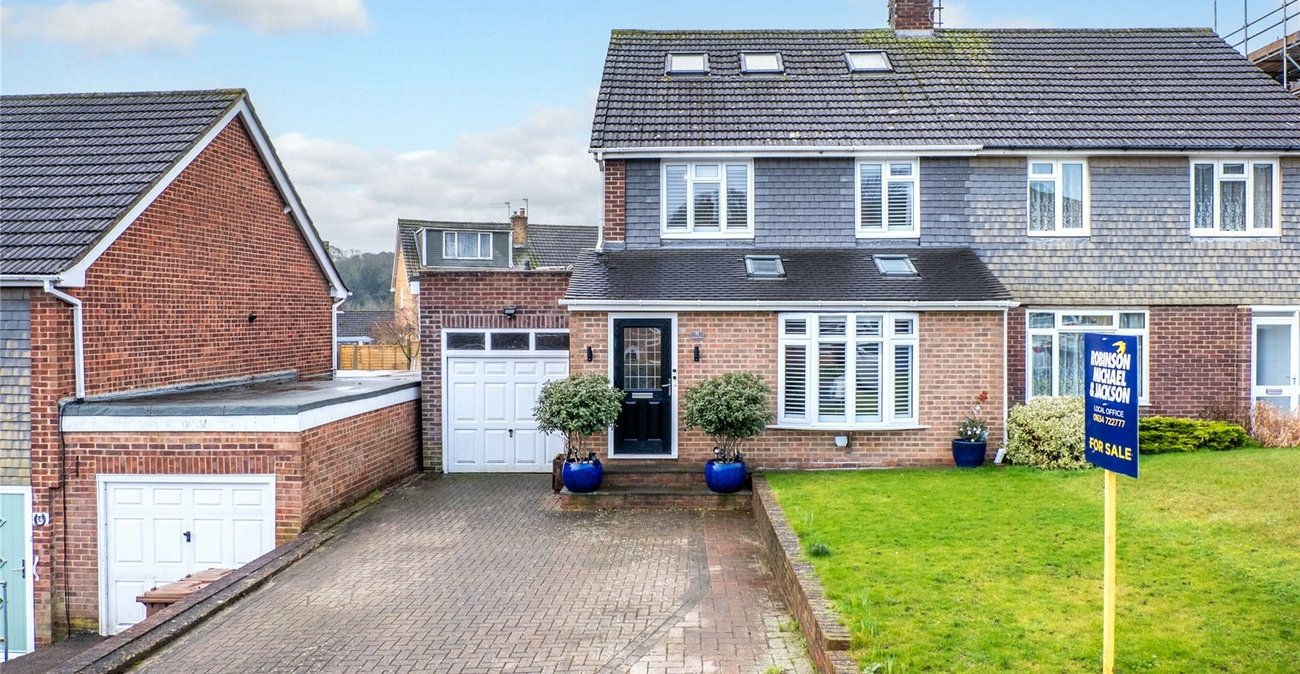 4 bedroom house for sale in Cuxton | Robinson Michael & Jackson