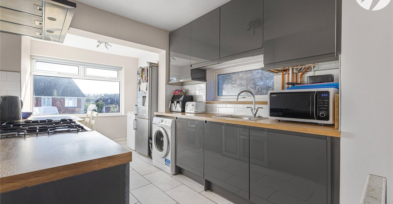 3 bedroom house for sale in Cuxton | Robinson Michael & Jackson