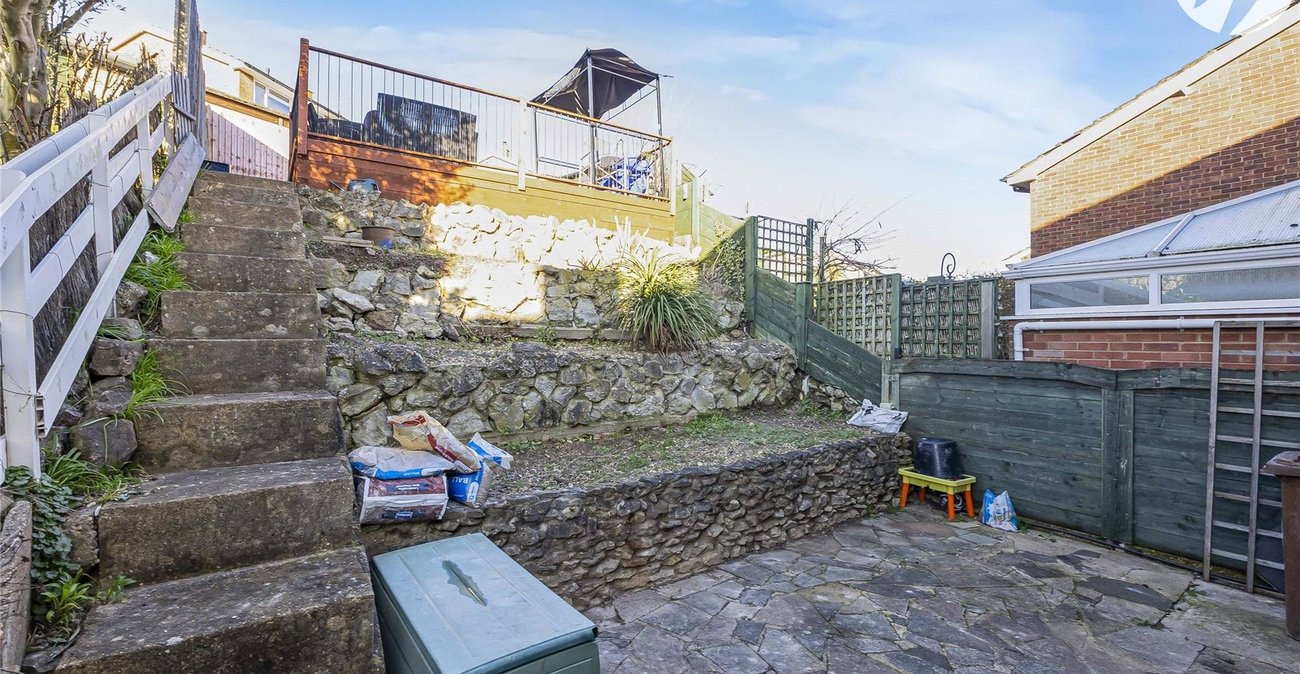 3 bedroom house for sale in Cuxton | Robinson Michael & Jackson