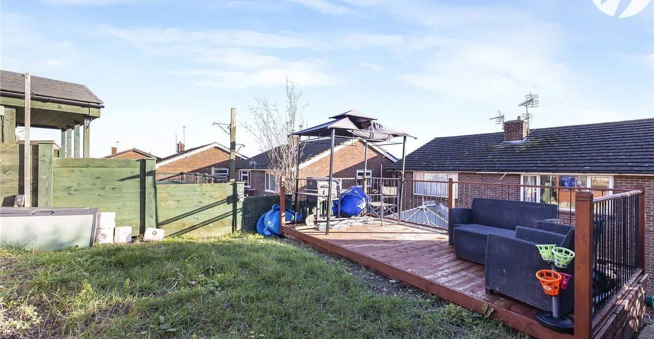 3 bedroom house for sale in Cuxton | Robinson Michael & Jackson