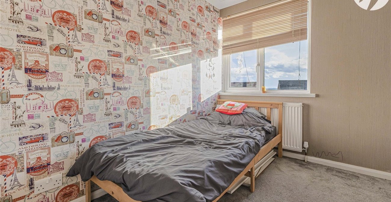 3 bedroom house for sale in Cuxton | Robinson Michael & Jackson