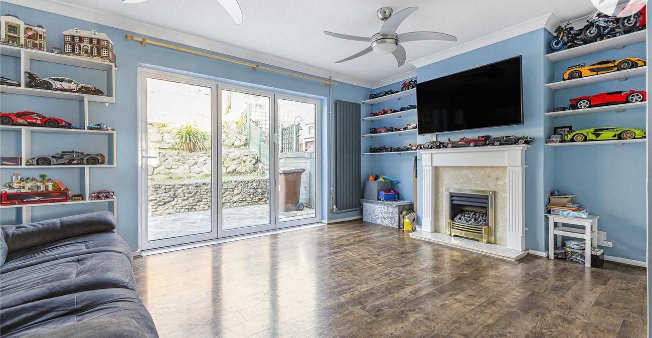 3 bedroom house for sale in Cuxton | Robinson Michael & Jackson