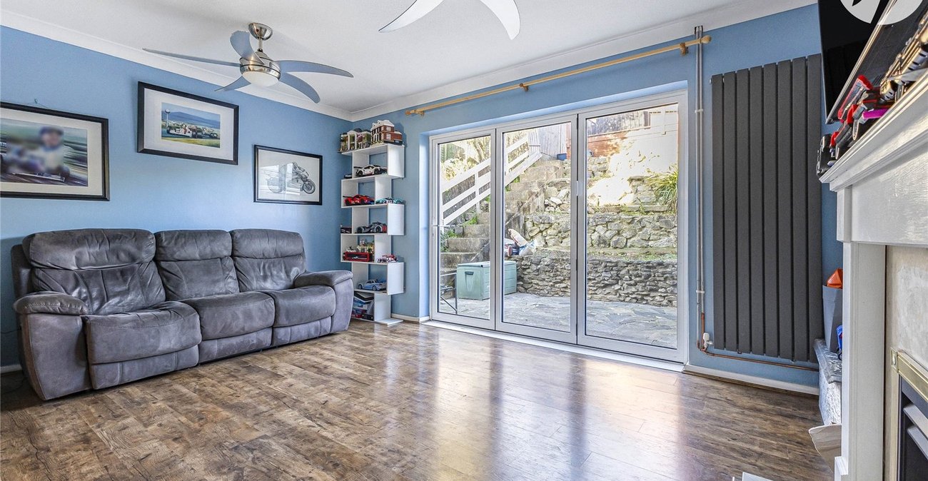 3 bedroom house for sale in Cuxton | Robinson Michael & Jackson