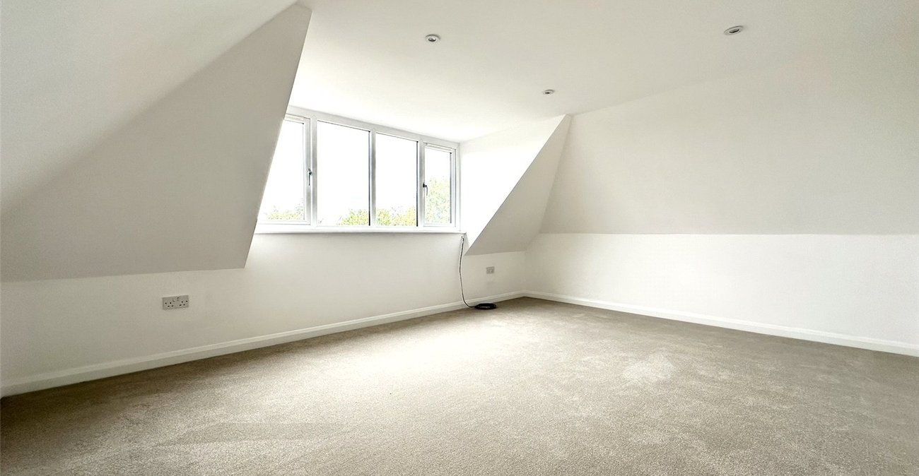 1 bedroom property for sale in Greenhithe | Robinson Jackson