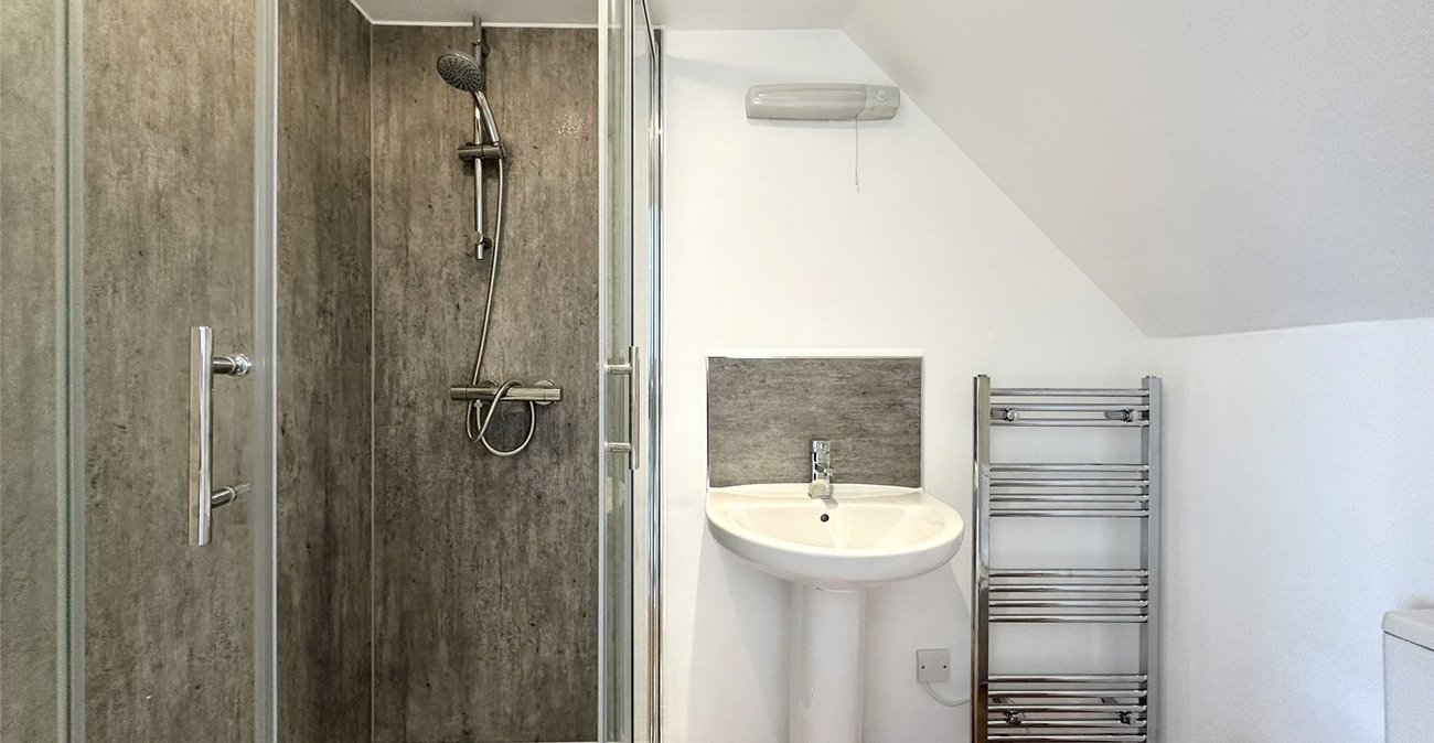 1 bedroom property for sale in Greenhithe | Robinson Jackson