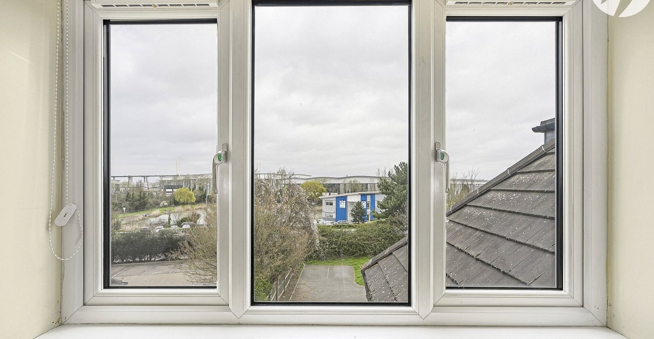1 bedroom property for sale in Greenhithe | Robinson Jackson
