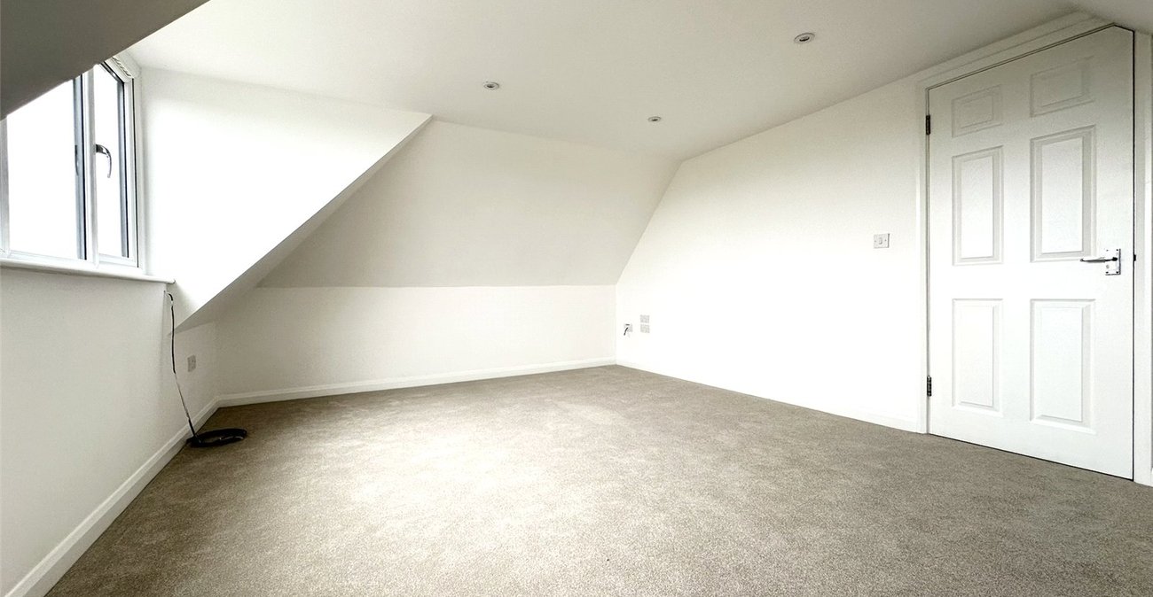 1 bedroom property for sale in Greenhithe | Robinson Jackson