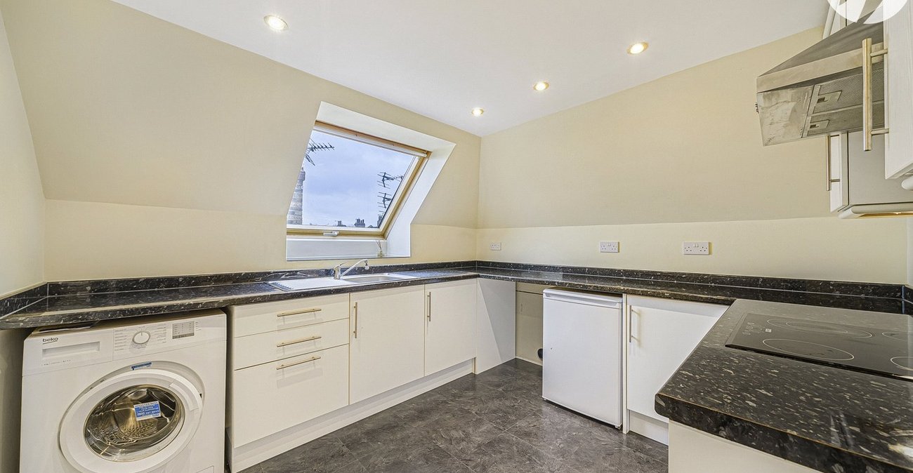 1 bedroom property for sale in Greenhithe | Robinson Jackson