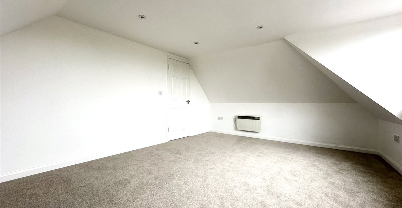 1 bedroom property for sale in Greenhithe | Robinson Jackson